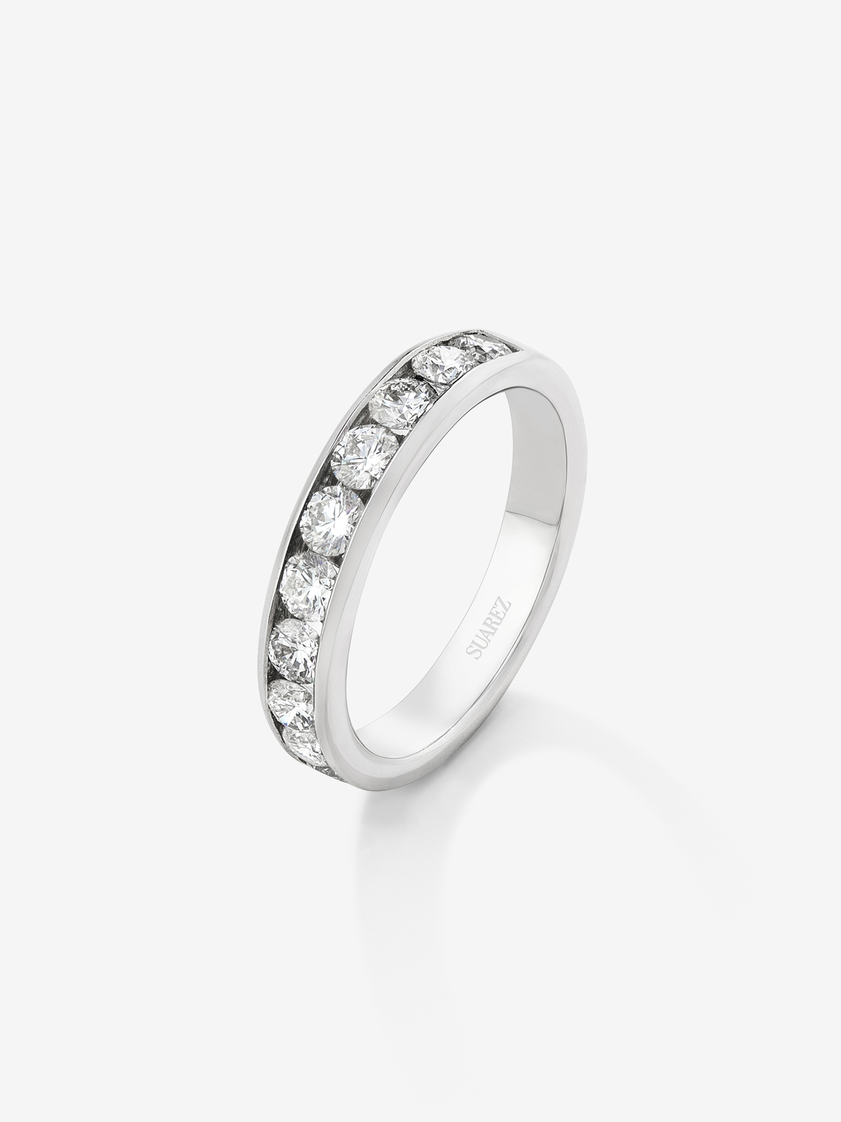Half ring in 18K white gold with 12 brilliant-cut diamonds with a total of 0.88 cts