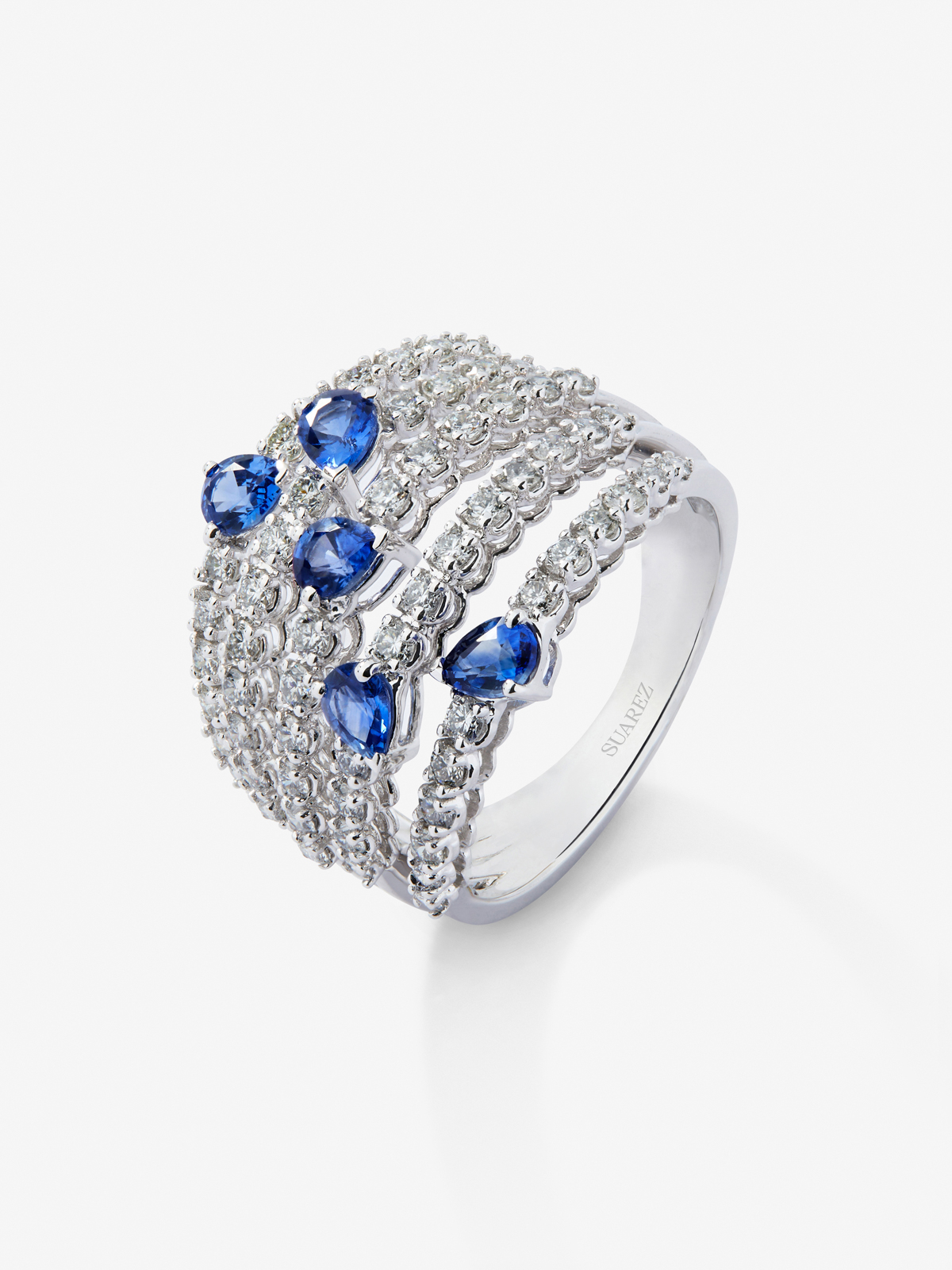 You and me ring in 18K white gold with 5 pear-cut blue sapphires with a total of 1.13 cts and 60 brilliant-cut diamonds with a total of 1 cts