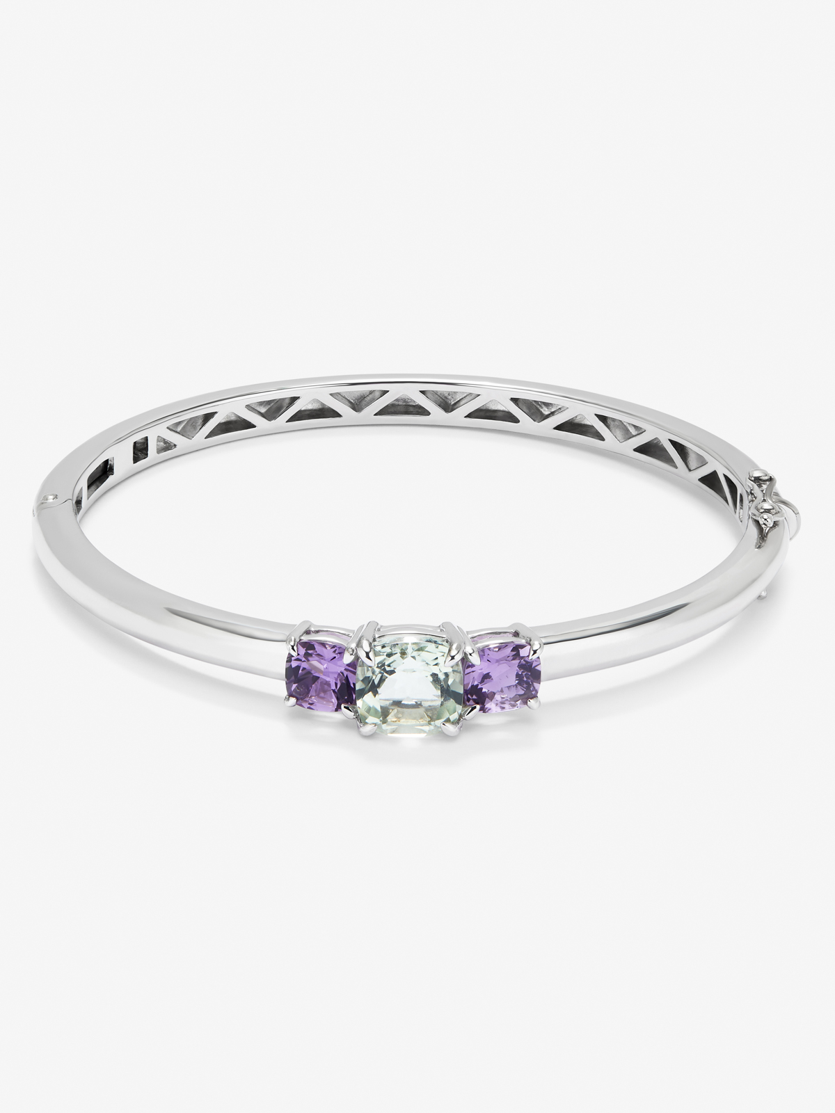 Utopian silver bracelet with amethyst.