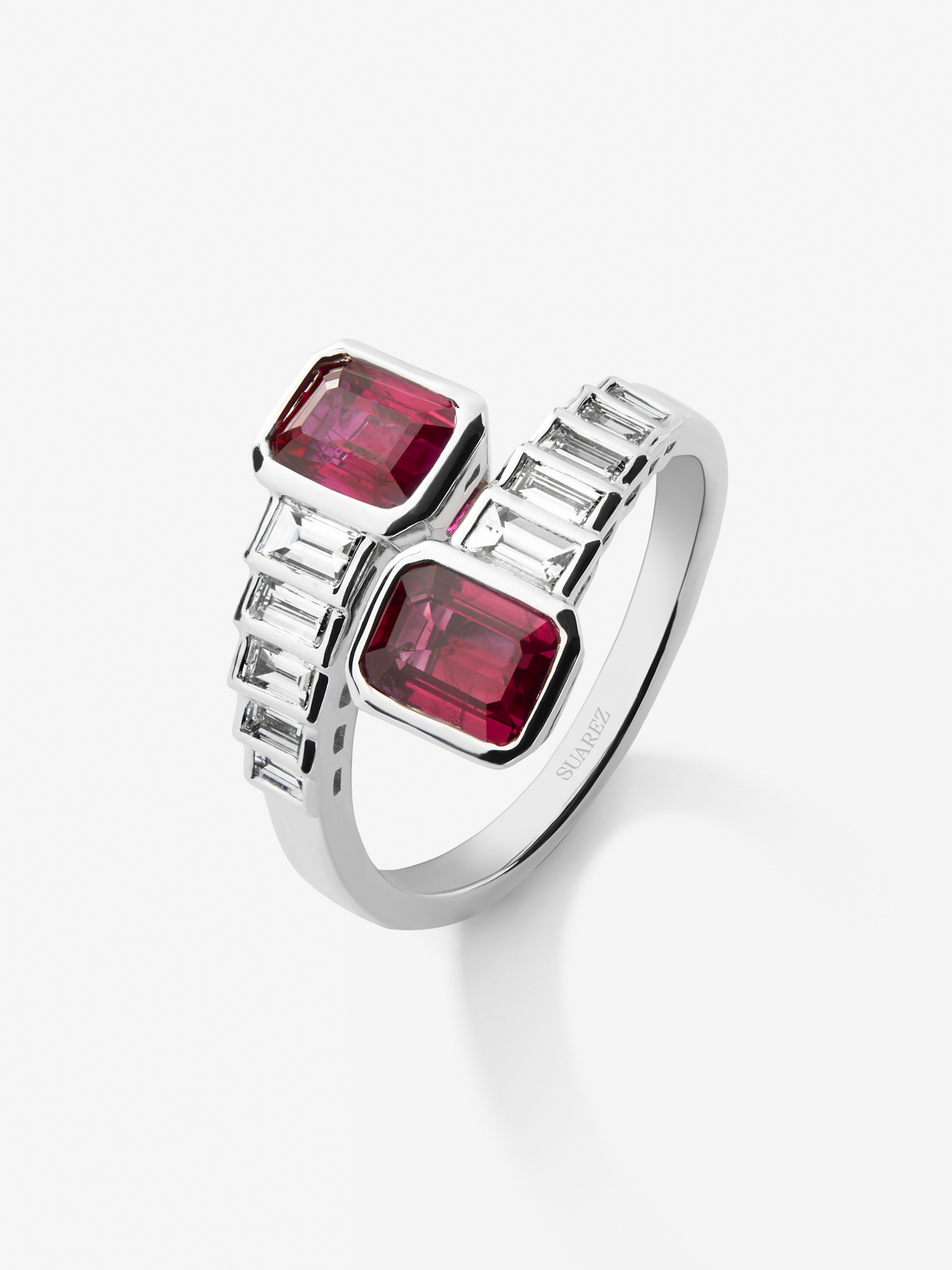 You and me ring in 18K white gold 2 with octagonal cut red rubies with a total of 2.06 cts and 10 baguette cut diamonds with a total of 0.57 cts