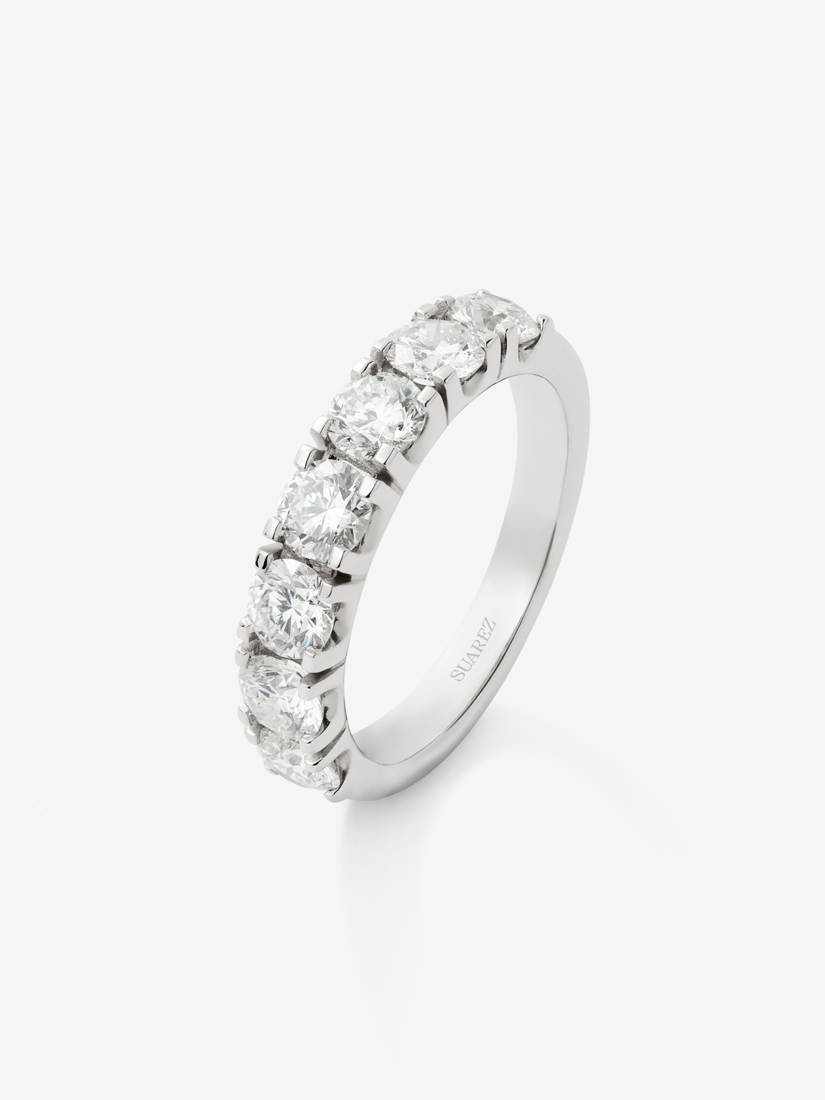 Half ring in 18K white gold with 7 brilliant-cut diamonds with a total of 1.77 cts