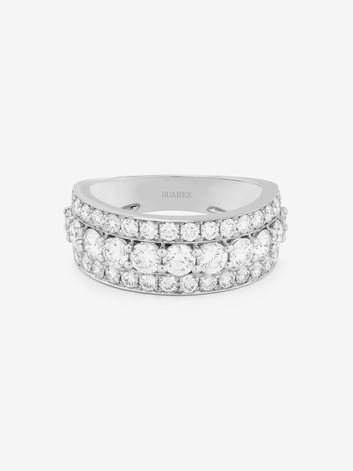 18K white gold ring with 43 brilliant-cut diamonds with a total of 1.97 cts