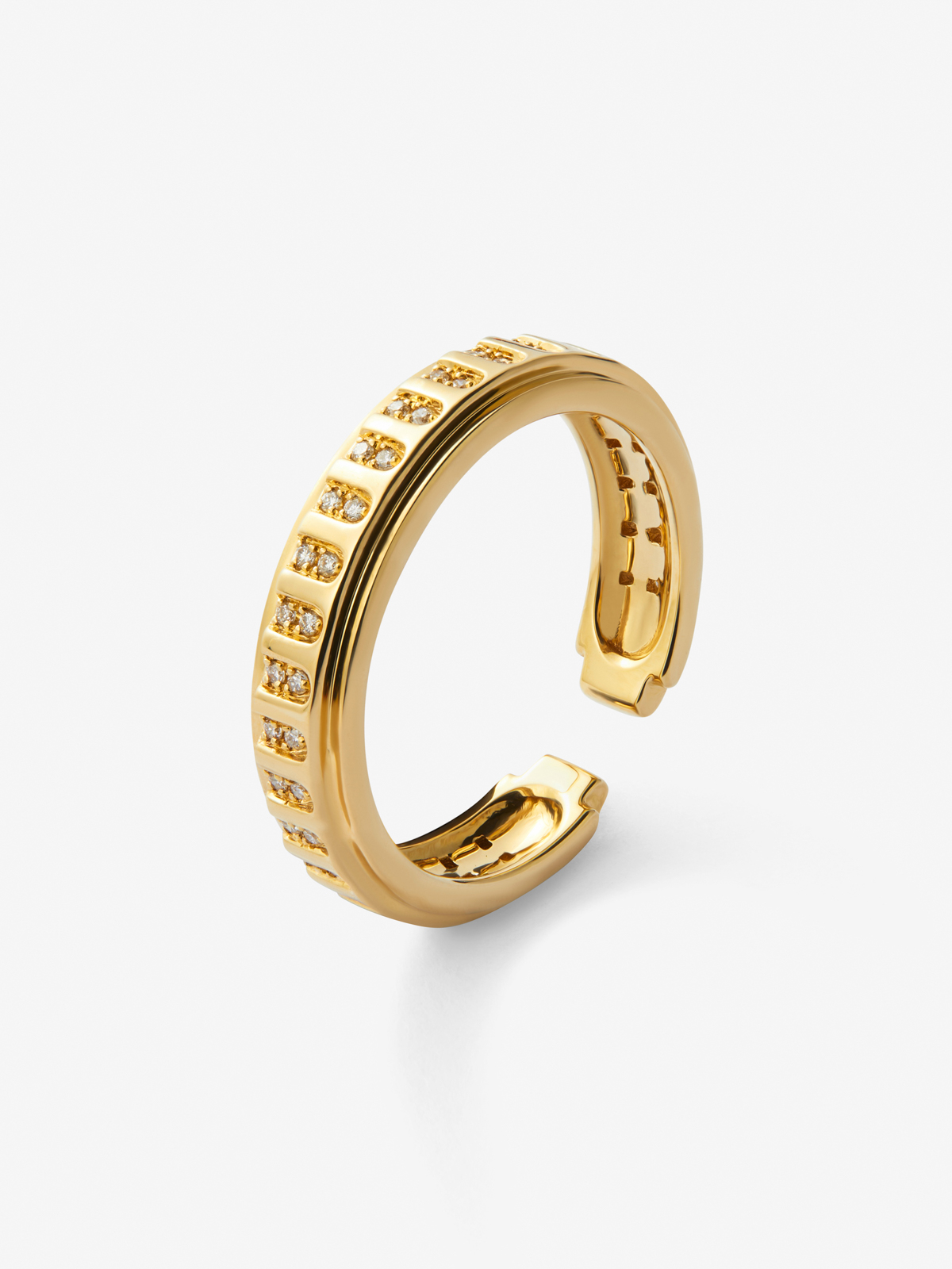 18K yellow gold ring with 50 brilliant-cut diamonds with a total of 0.18 cts