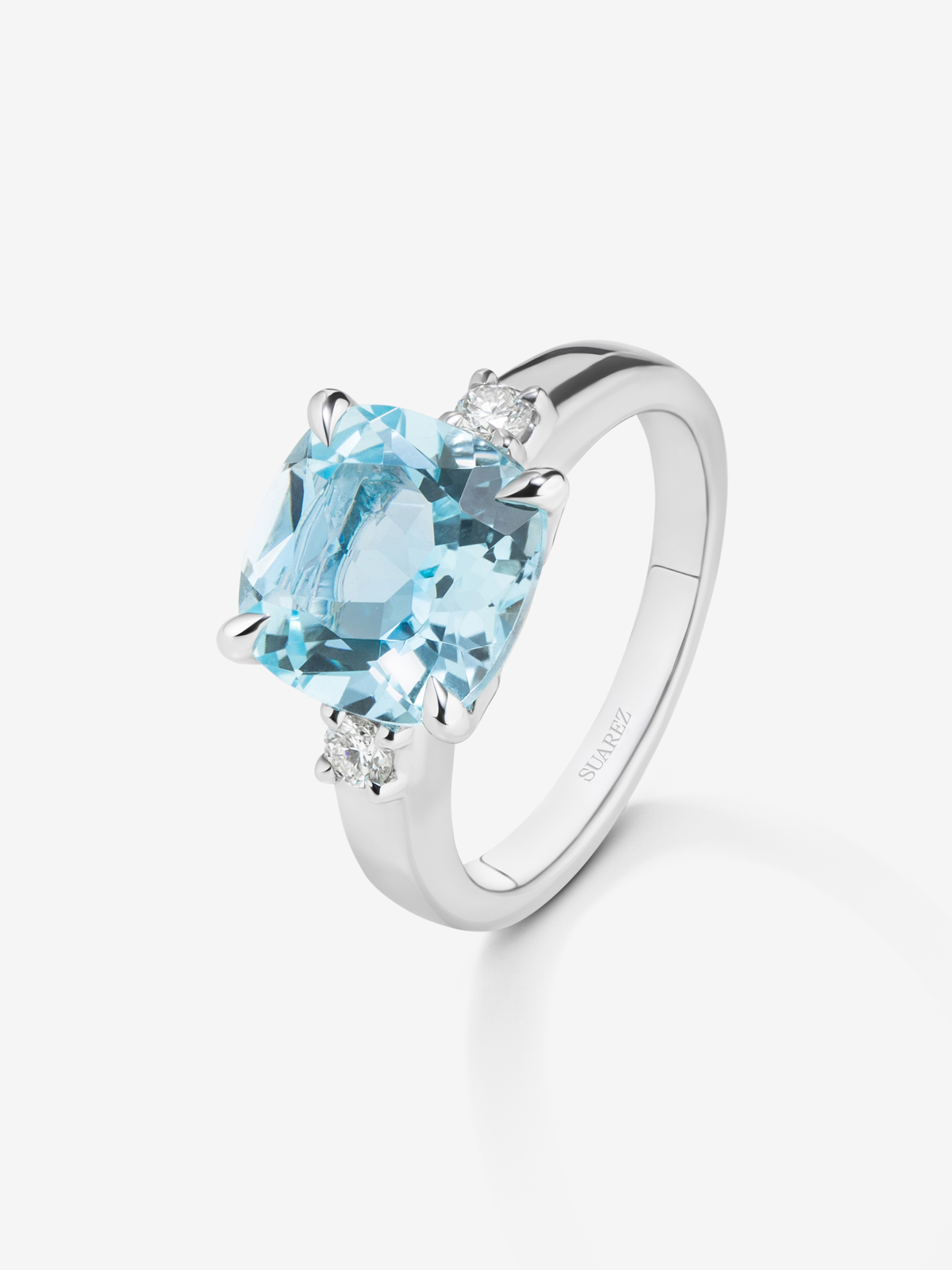 Three-piece 925 silver ring with topaz and diamonds