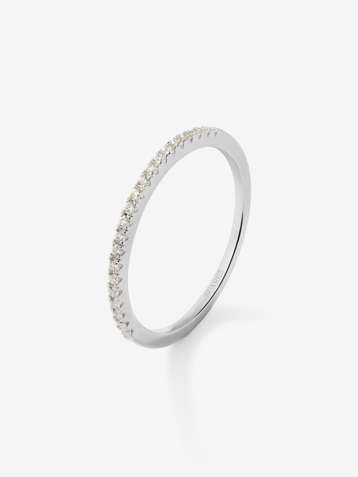 18K white gold medium engagement ring with diamonds