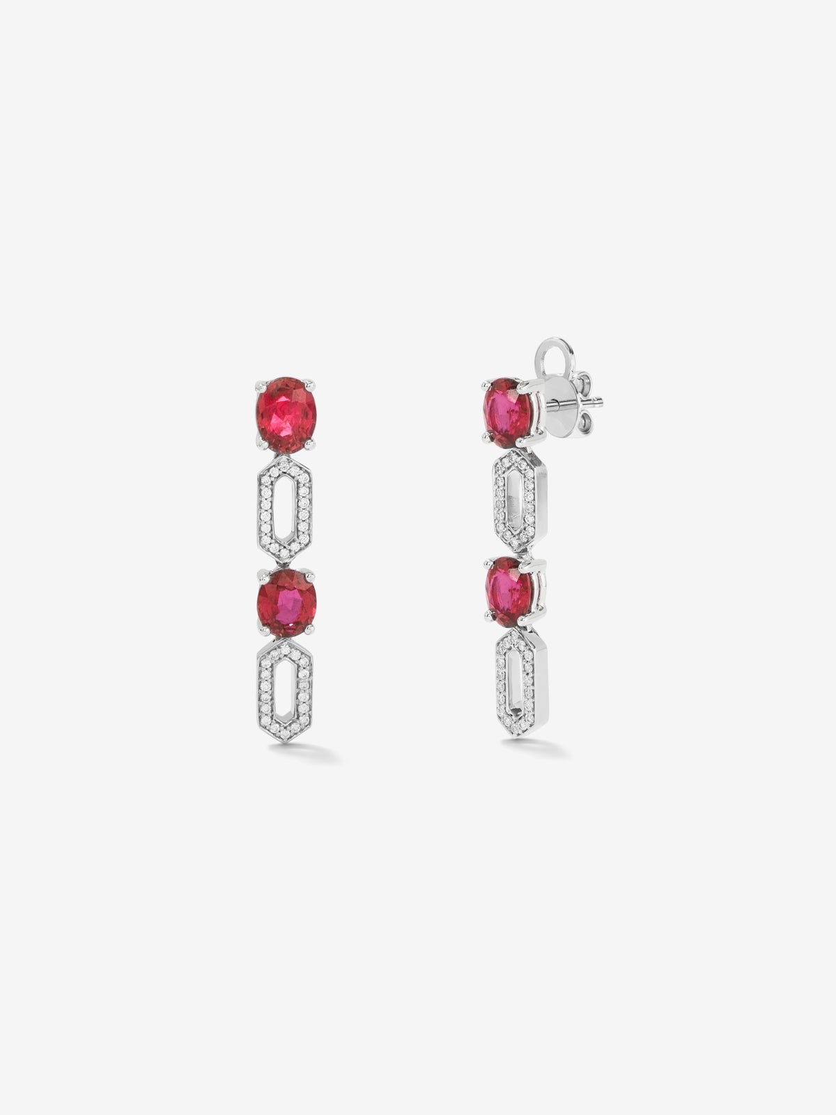 18K White Gold Pending with Red Rubyes in 3 cts oval size and white diamonds in 0.18 cts