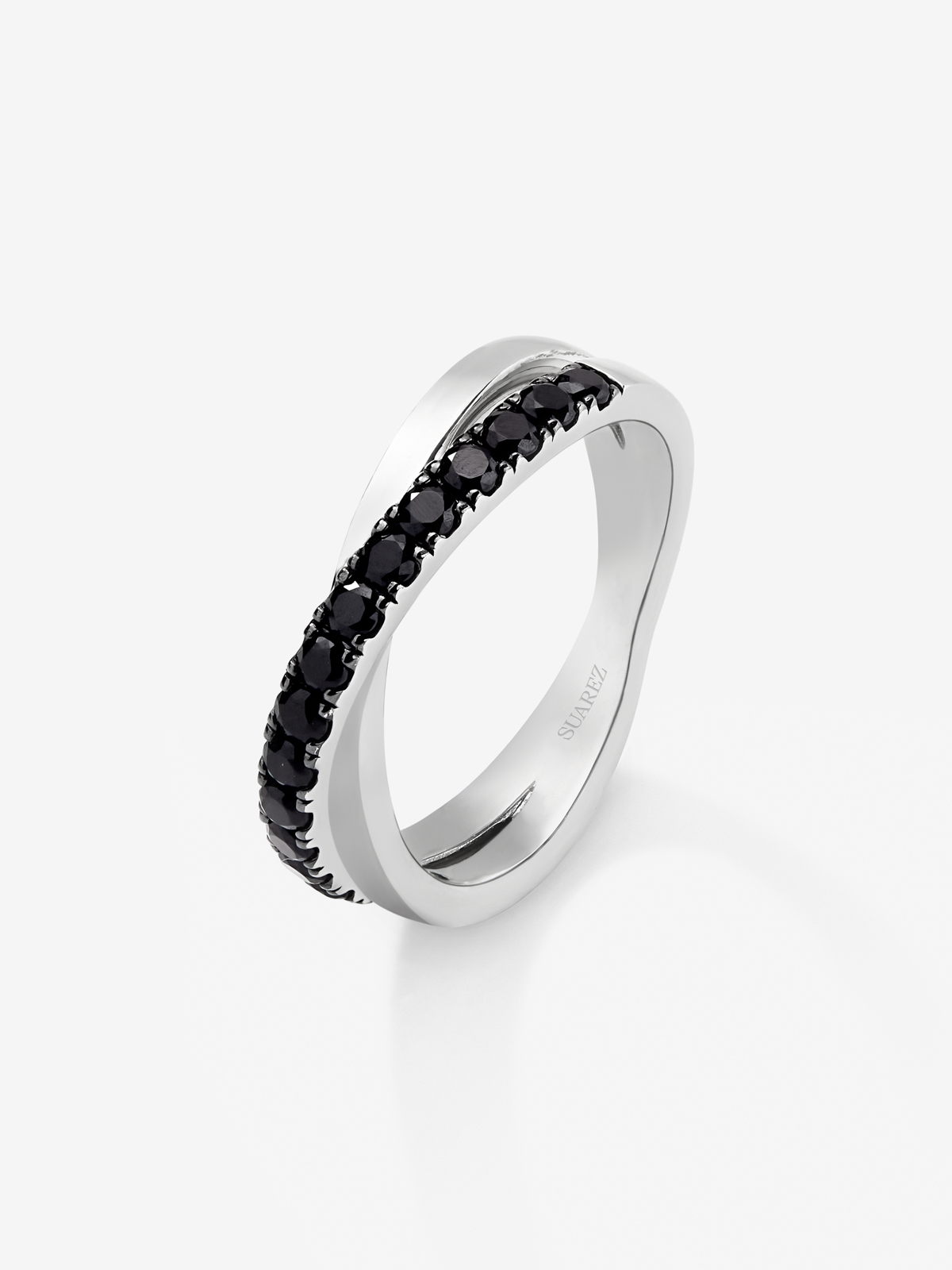 925 silver cross ring with 15 brilliant-cut black spinels