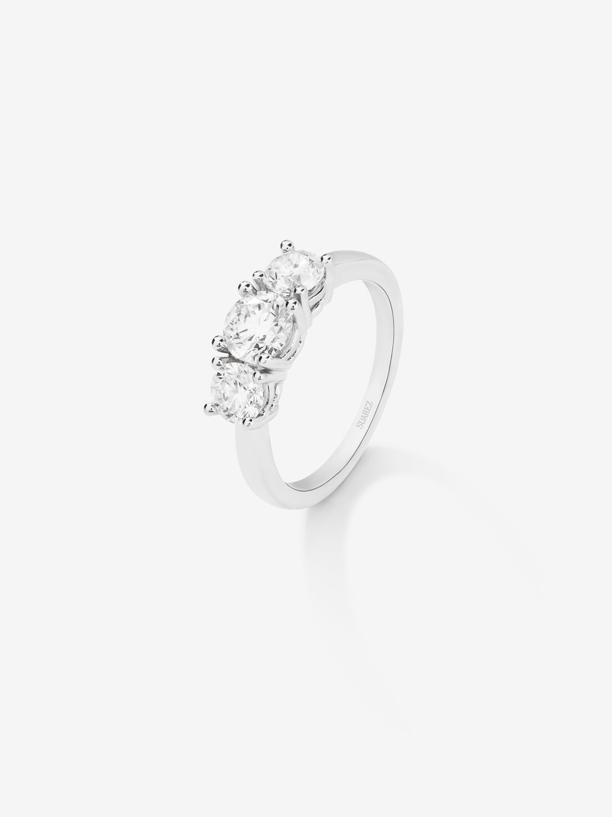 18K White Gold Tiego Ring with white 1.5 cts bright size diamonds